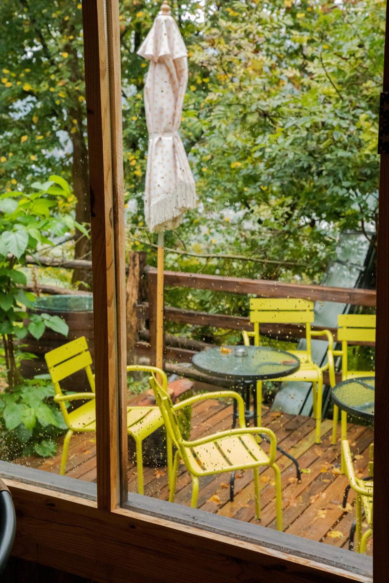 Wine Space Амбролаури Экстерьер фото